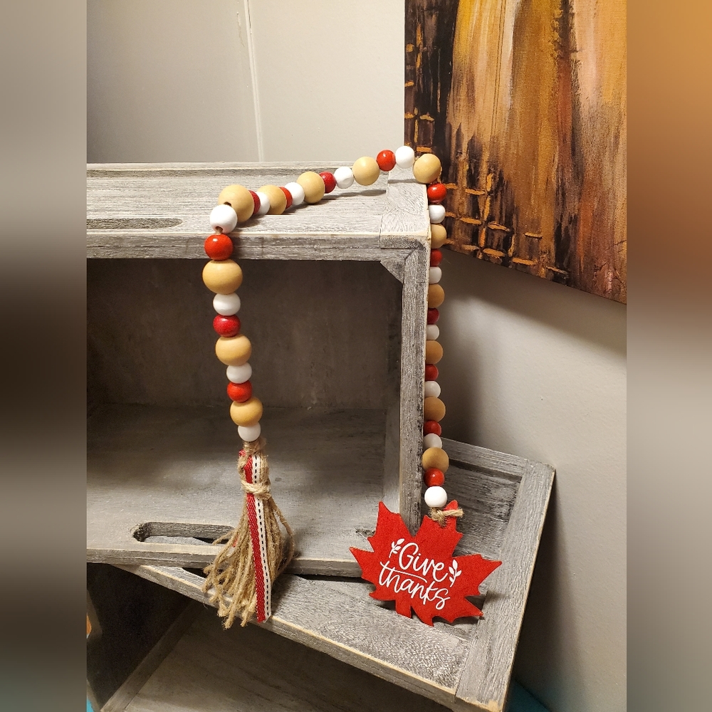 GIVE THANKS BEAD GARLAND